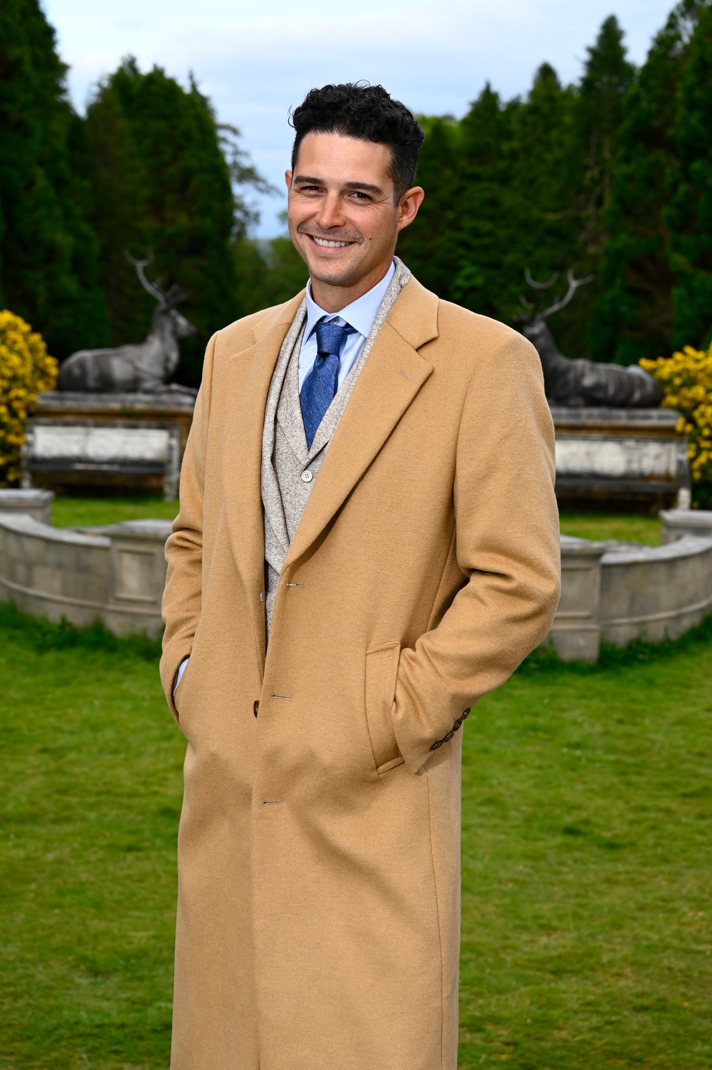 Men's Full Length Wool & Cashmere Overcoat in Camel